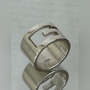 Gucci G Logo Ring
